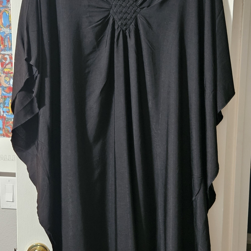 Flowy Black V-Neck Maxi Kaftan - Picture 3 of 4